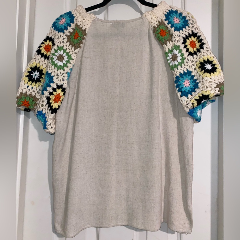 Tru Luxe Jeans Beige Top with Colorful Crochet Sleeves - Picture 6 of 8